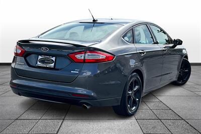 2016 Ford Fusion SE   - Photo 2 - Rock Springs, WY 82901