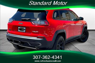 2019 Jeep Cherokee Trailhawk   - Photo 2 - Rock Springs, WY 82901