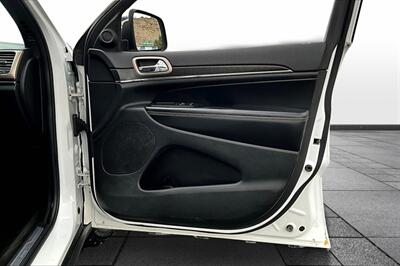 2015 Jeep Grand Cherokee Limited   - Photo 19 - Rock Springs, WY 82901