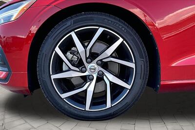 2020 Volvo V60 T5 Momentum - Photo 8 - Rock Springs, WY 82901