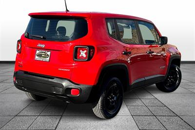 2017 Jeep Renegade Sport   - Photo 2 - Rock Springs, WY 82901