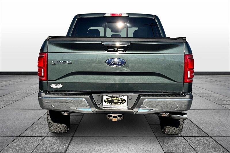 2015 Ford F-150 Lariat photo 2