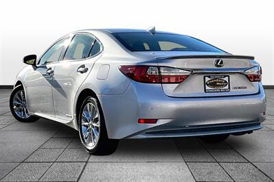 2016 Lexus ES 300h   - Photo 12 - Rock Springs, WY 82901