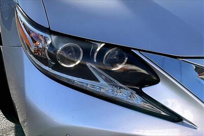 2016 Lexus ES 300h   - Photo 31 - Rock Springs, WY 82901