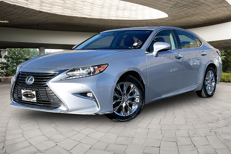 2016 Lexus ES 300h  