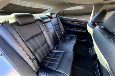 2016 Lexus ES 300h - Photo 29 - Rock Springs, WY 82901