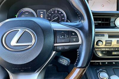 2016 Lexus ES 300h   - Photo 21 - Rock Springs, WY 82901