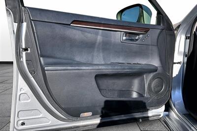 2016 Lexus ES 300h   - Photo 18 - Rock Springs, WY 82901