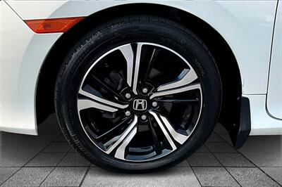 2016 Honda Civic Touring   - Photo 8 - Rock Springs, WY 82901