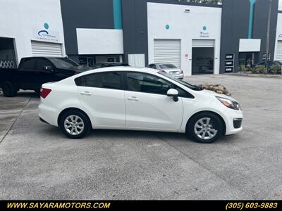 2017 Kia Rio LX   - Photo 6 - Doral, FL 33122