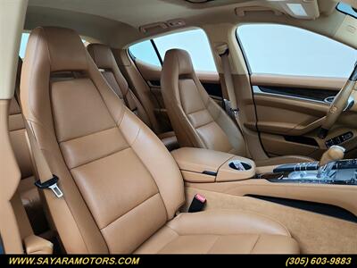 2016 Porsche Panamera 4   - Photo 5 - Doral, FL 33122