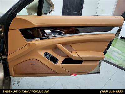 2016 Porsche Panamera 4   - Photo 16 - Doral, FL 33122