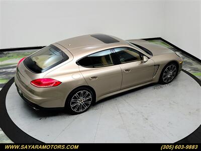 2016 Porsche Panamera 4   - Photo 17 - Doral, FL 33122