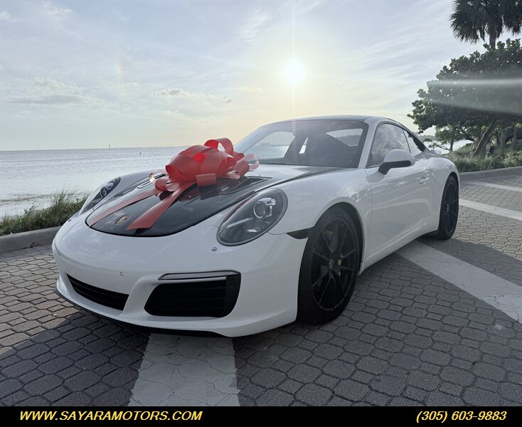 2017 Porsche 911 Carrera  