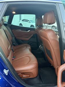 2018 Maserati Levante   - Photo 41 - , FL 33145