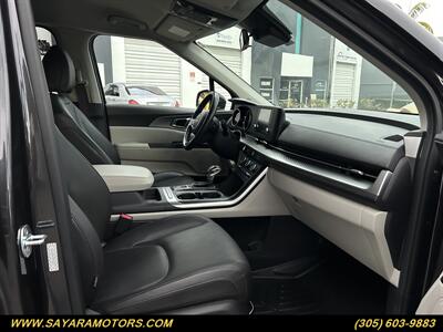 2023 Kia Carnival LX   - Photo 23 - Doral, FL 33122