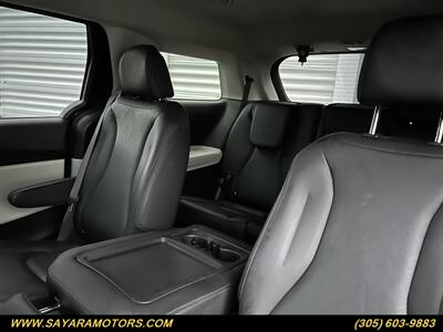 2023 Kia Carnival LX   - Photo 16 - Doral, FL 33122