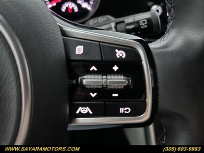 2023 Kia Carnival LX   - Photo 38 - Doral, FL 33122