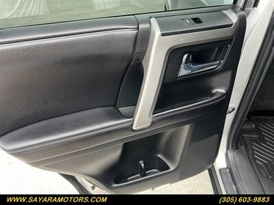 2016 Toyota 4Runner SR5 Premium   - Photo 36 - Doral, FL 33122