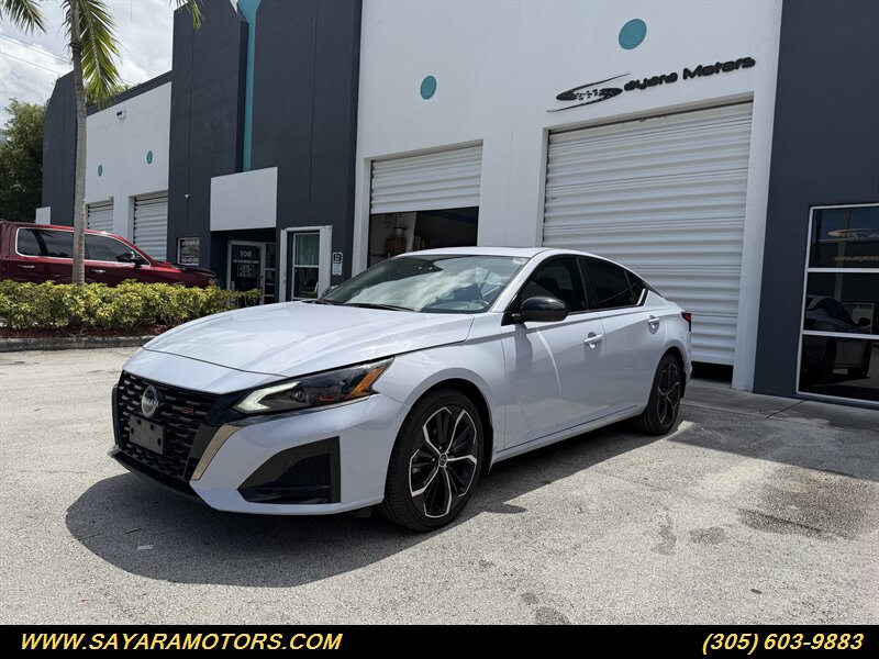 2024 Nissan Altima 2.5 SR  