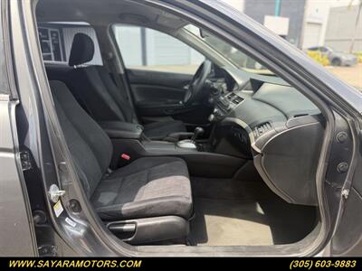 2011 Honda Accord LX   - Photo 27 - , FL 33145