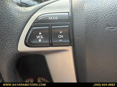 2011 Honda Accord LX   - Photo 32 - , FL 33145