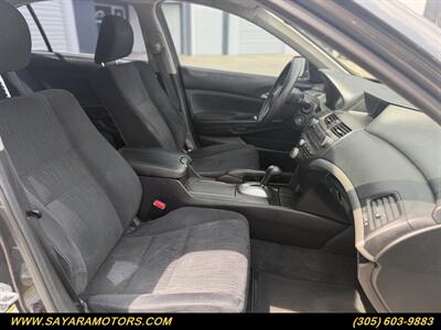 2011 Honda Accord LX   - Photo 28 - , FL 33145