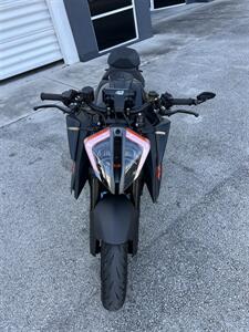2021 KTM 1290 SUPER DUKE R   - Photo 11 - Doral, FL 33122