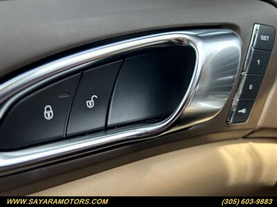 2015 Porsche Cayenne S   - Photo 32 - Doral, FL 33122