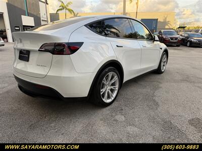 2021 Tesla Model Y Long Range   - Photo 10 - Doral, FL 33122