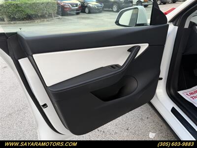 2021 Tesla Model Y Long Range   - Photo 17 - Doral, FL 33122
