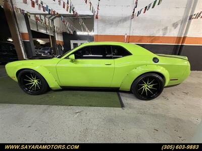 2015 Dodge Challenger SRT 392   - Photo 4 - Doral, FL 33122