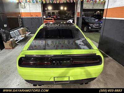 2015 Dodge Challenger SRT 392   - Photo 8 - Doral, FL 33122