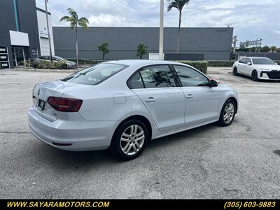 2017 Volkswagen Jetta 1.4T S   - Photo 8 - Doral, FL 33122