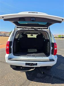 2011 Chevrolet Tahoe LS - Photo 13 - Page, AZ 86040