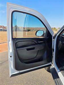 2011 Chevrolet Tahoe LS - Photo 9 - Page, AZ 86040