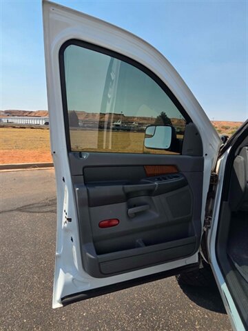 2007 Dodge Ram 2500 Pickup ST - Photo 9