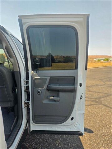 2007 Dodge Ram 2500 Pickup ST - Photo 15