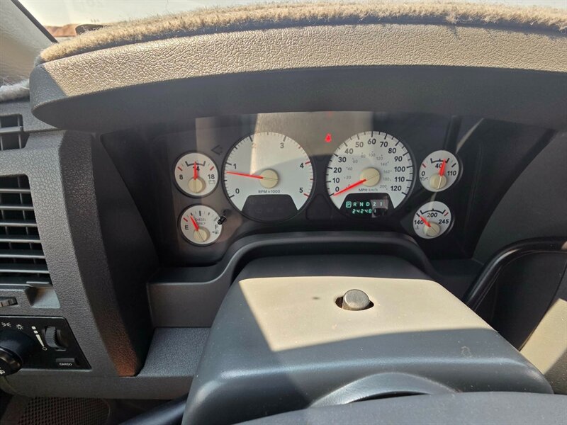 2007 Dodge Ram 2500 Pickup ST - Photo 19