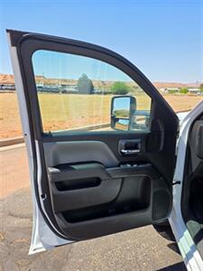 2018 Chevrolet Silverado 1500 Work Truck - Photo 9 - Page, AZ 86040