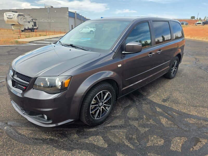 2014 Dodge Grand Caravan SXT   - Photo 1 - Page, AZ 86040