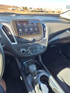 2023 Chevrolet Malibu LT   - Photo 19 - Page, AZ 86040