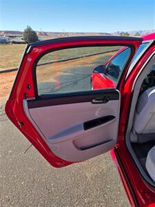 2009 Chevrolet Impala LT   - Photo 9 - Page, AZ 86040