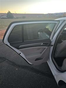 2017 Volkswagen Golf TSI S - Photo 11 - Page, AZ 86040