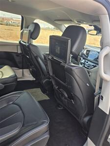 2018 Chrysler Pacifica Hybrid Limited   - Photo 16 - Page, AZ 86040