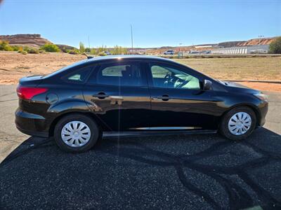 2016 Ford Focus S   - Photo 6 - Page, AZ 86040