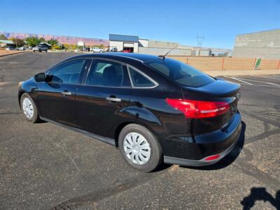 2016 Ford Focus S   - Photo 3 - Page, AZ 86040