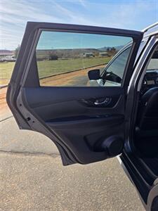 2017 Nissan Rogue S   - Photo 11 - Page, AZ 86040