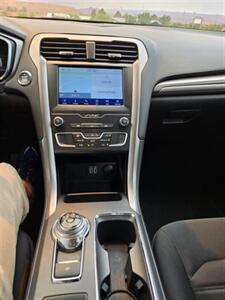 2020 Ford Fusion Hybrid SE   - Photo 19 - Page, AZ 86040