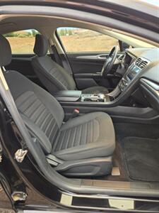 2020 Ford Fusion Hybrid SE   - Photo 16 - Page, AZ 86040